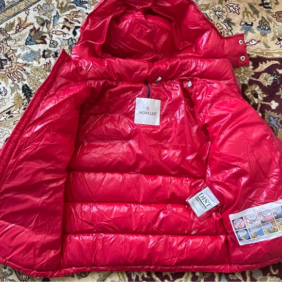 Moncler Red Puffer Kids - Picture 10 of 15